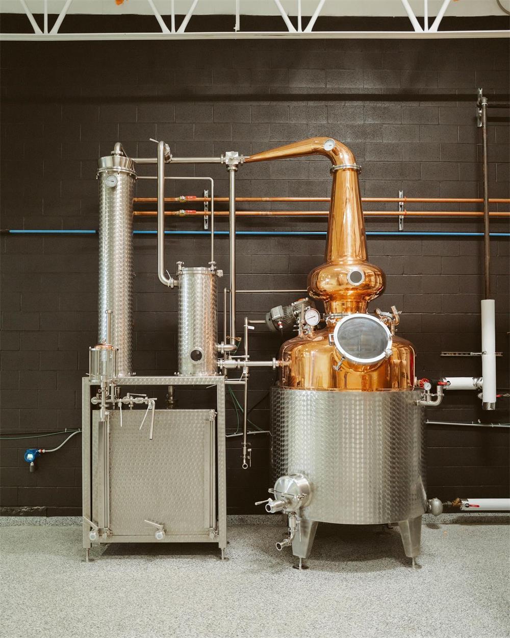 <b>Дистиллятор 300л для вино джин</b>